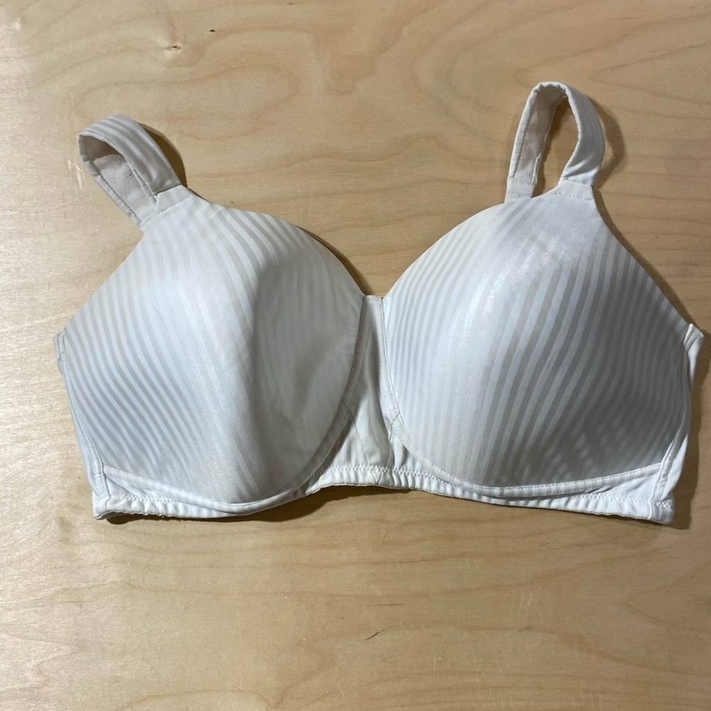 Playtex Wireless Bra 40 DD (LB)